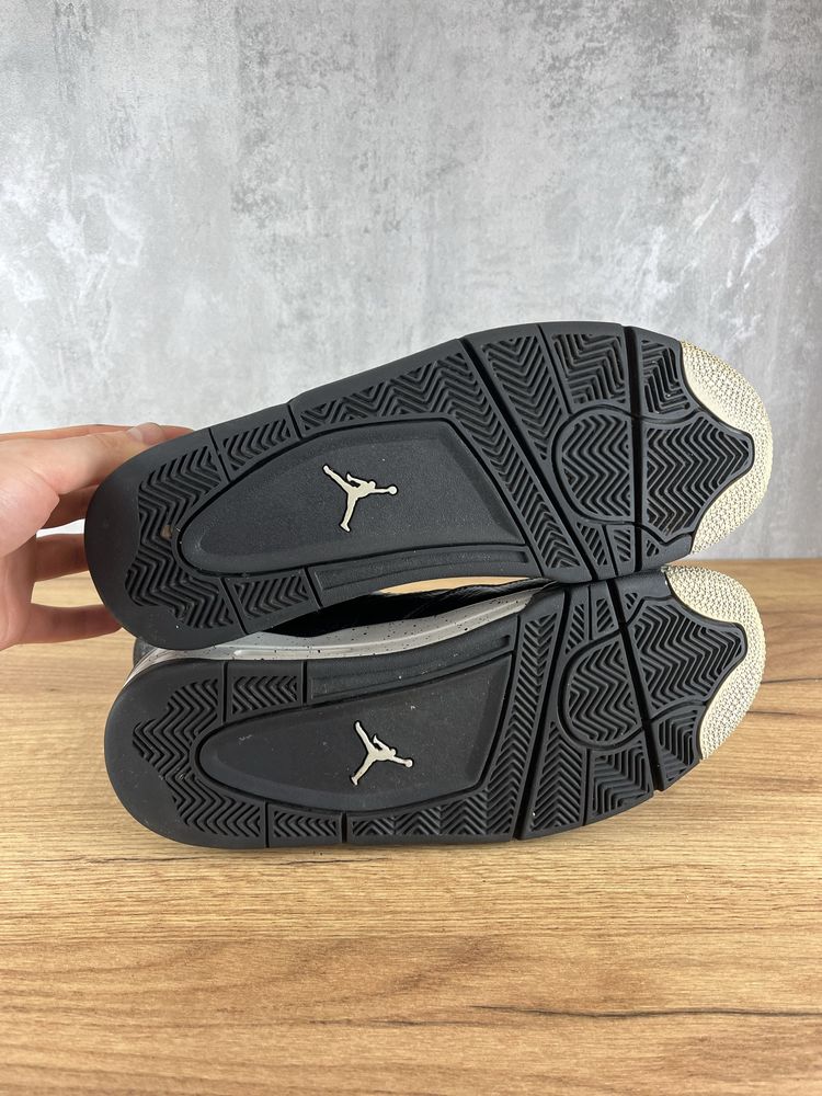Oryginalne buty męskie Nike Air Jordan 4 Retro LA Oreo