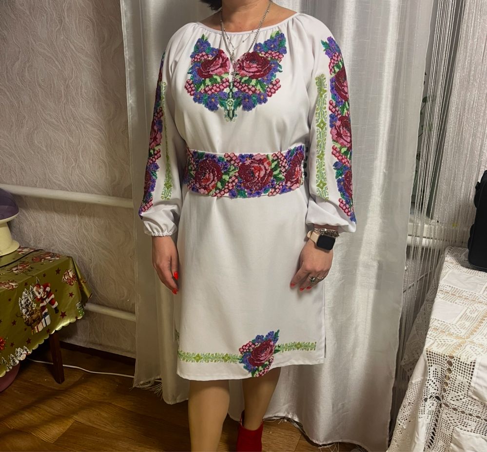 Продам шикарну вишиванку ручна вишивка бісером