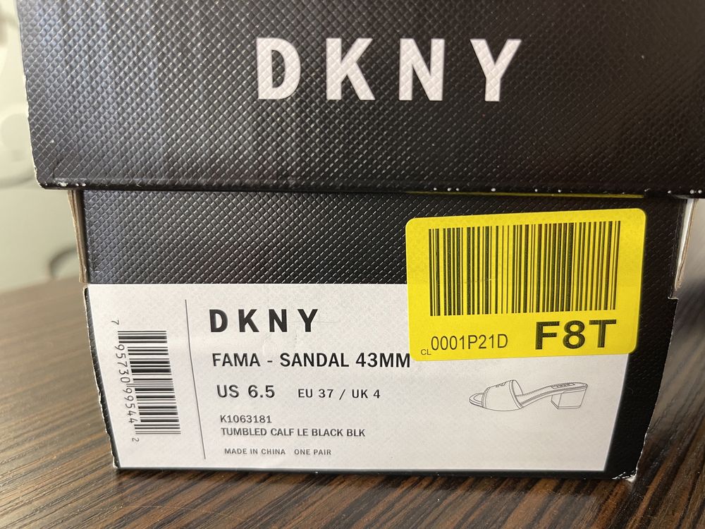 Nowe klapki DKNY r. 37