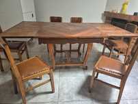 MESA DE JANTAR de até 6 lugares com 6 cadeiras