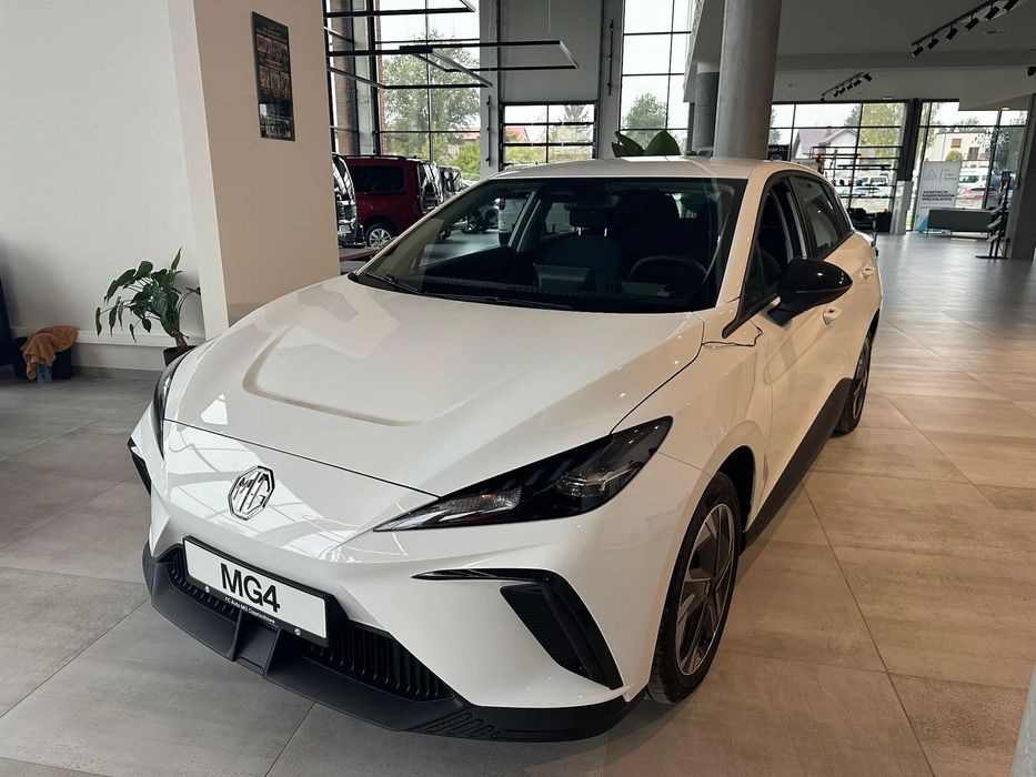 MG 4 MG 4 COMFORT / OD RĘKI /Nowy/ Automat