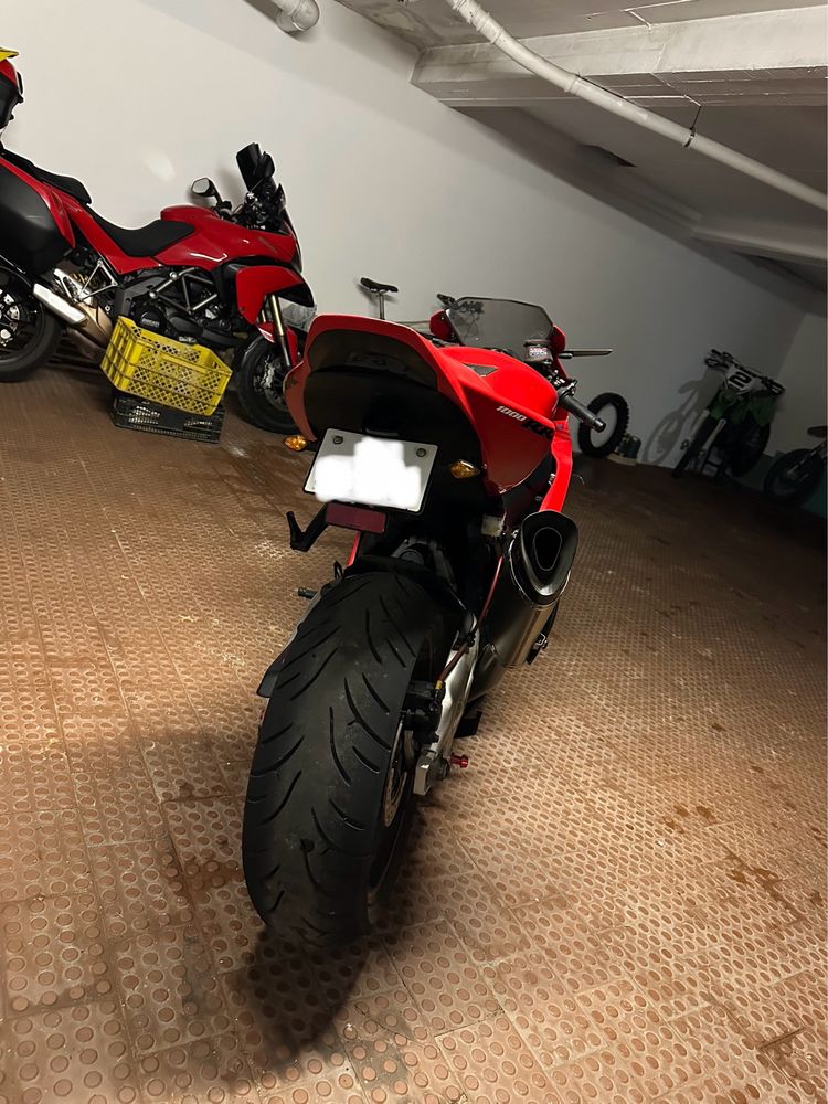 Honda CBR1000RR Fireblade (SC57)