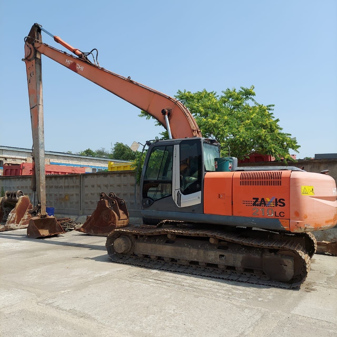 Екскаватор  Hitachi  ZX210LS