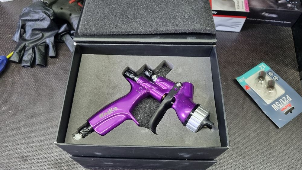 Pistolet lakierniczy CV-1 dysza 1.3MM