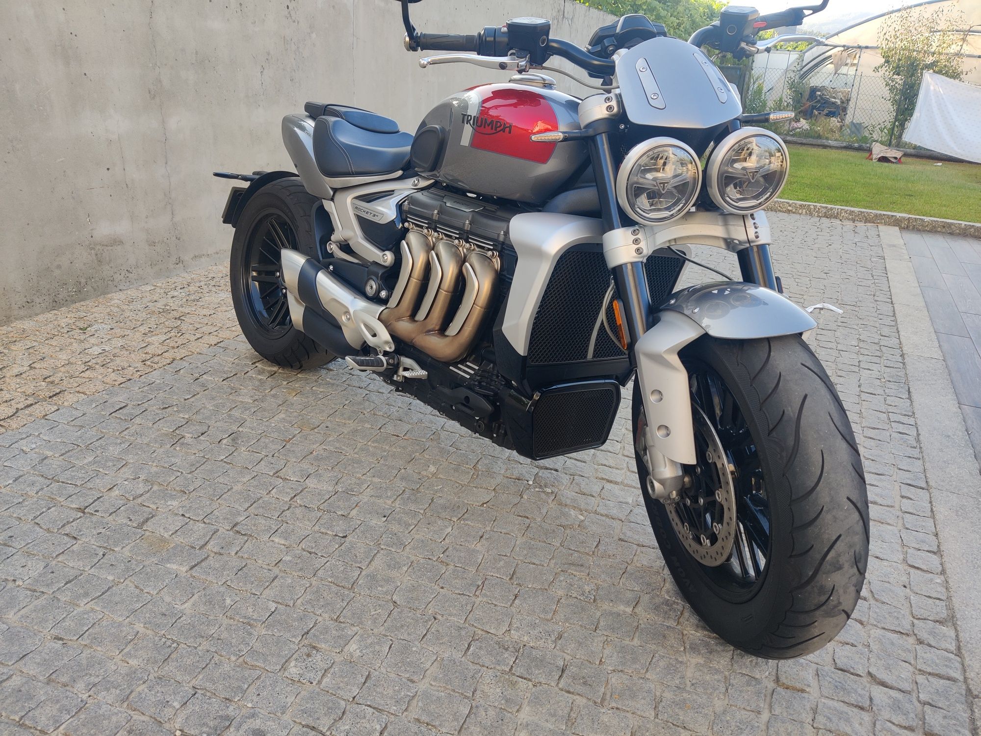 Triumph rocket 3