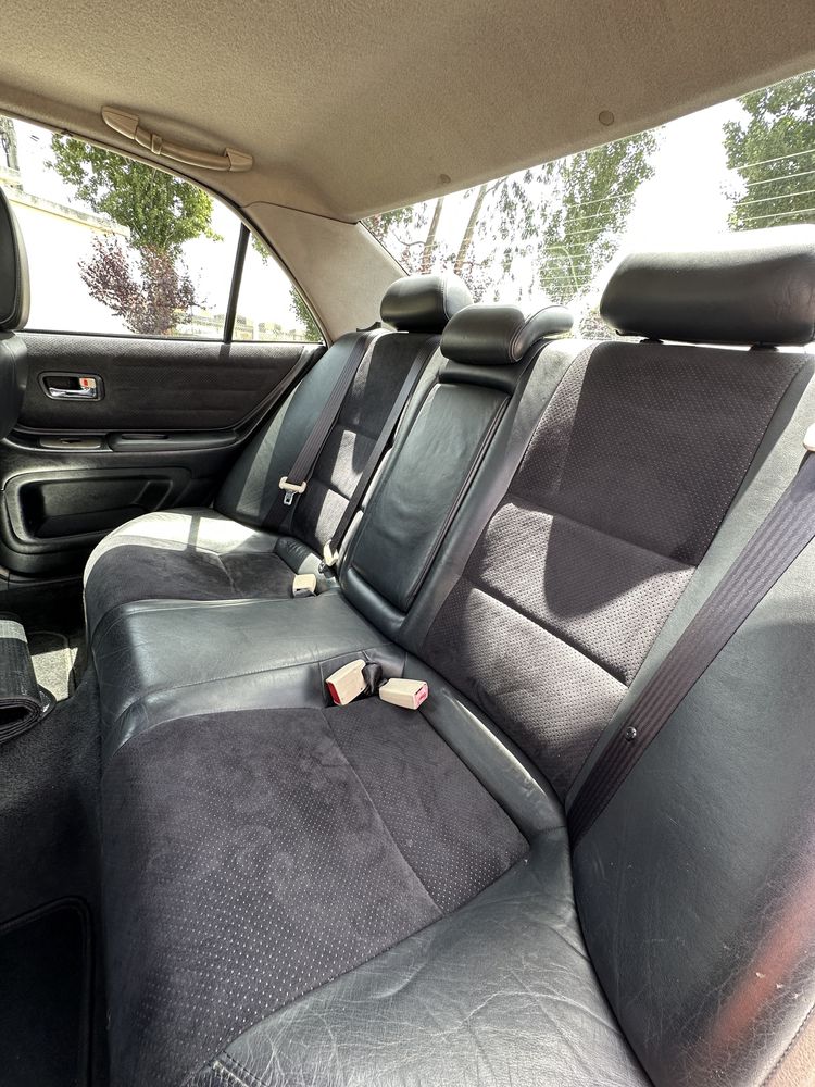 Lexus IS200 (GXE10)