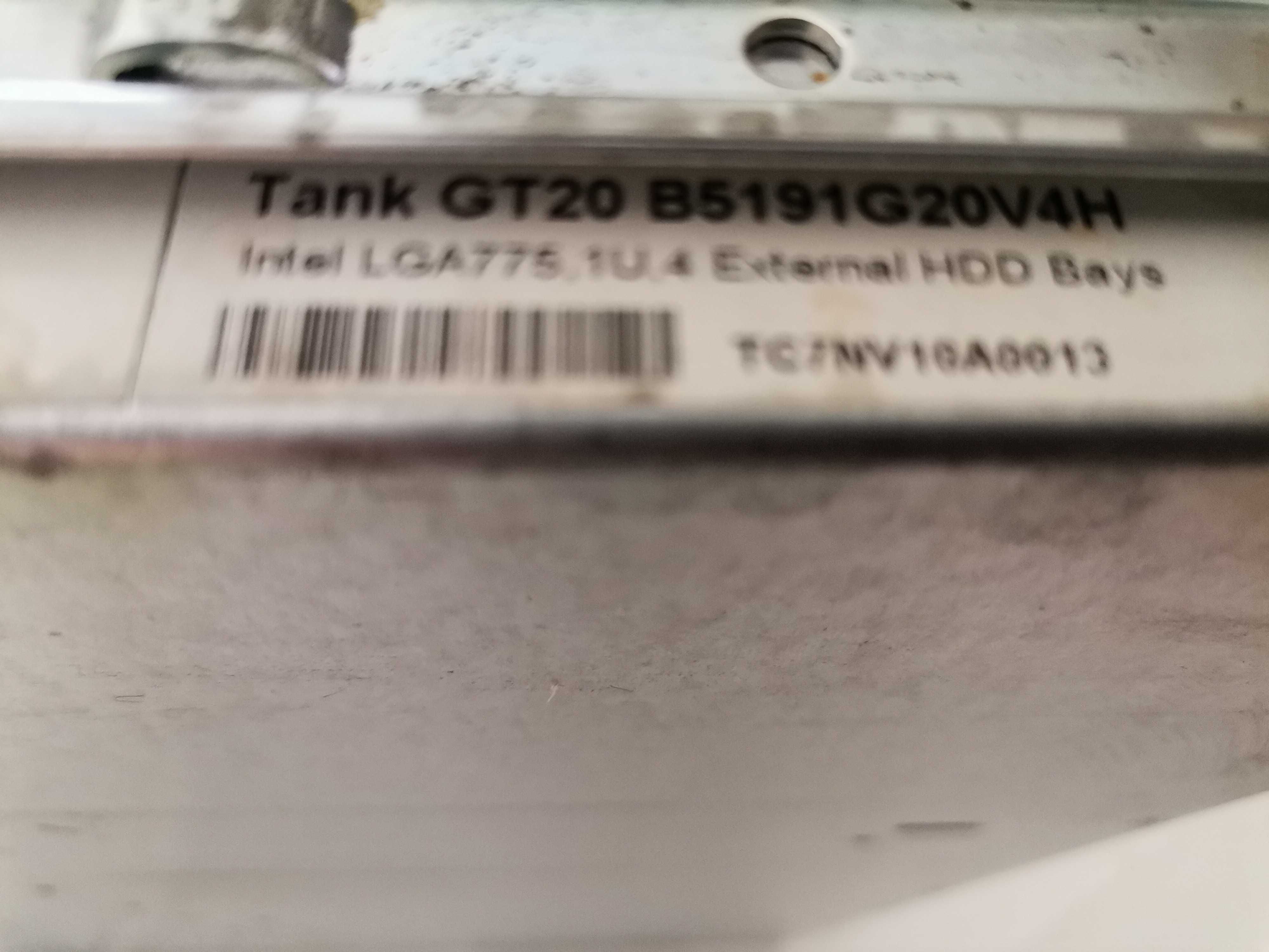 Servidor Tyan Tank GT20 B5191G20V4H