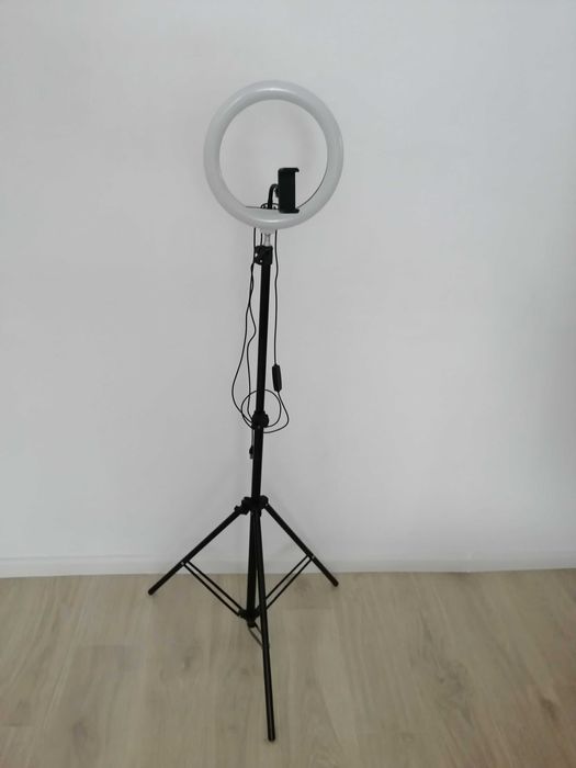 Кольцевая светодиодная LED лампа на штативе, лампа 24см