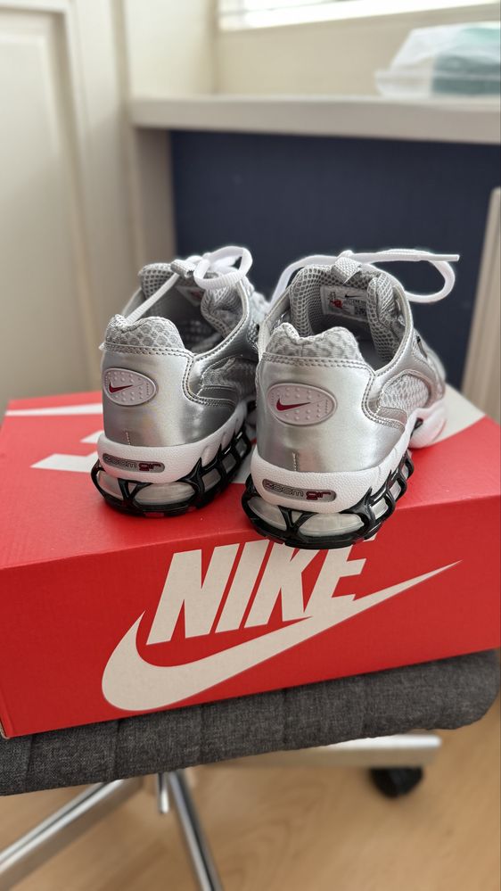 Жіночі кросівки Nike Air Zoom Spiridon Cage 2 “Metallic Silver”