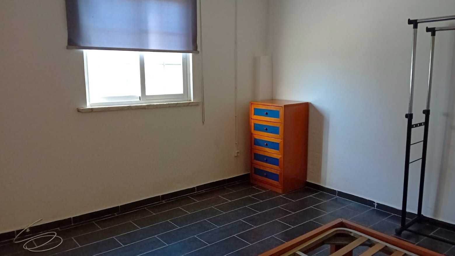 Arrenda Moradia T1 em quinta - zona LAU - Palmela