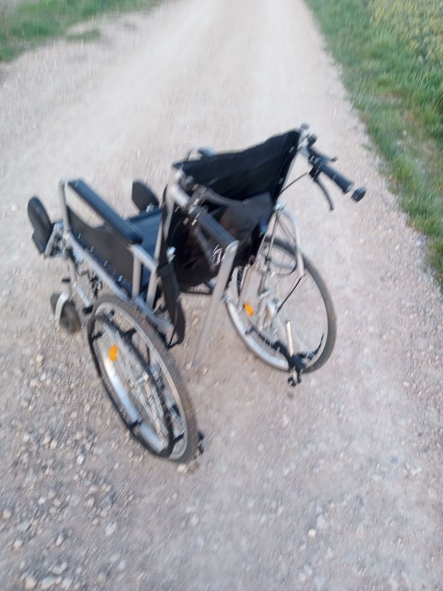 Wózek inwalidzki firmy Timango