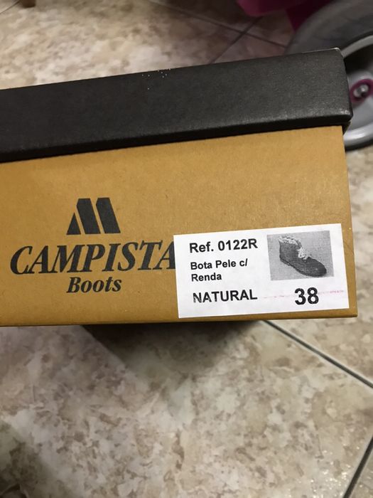 Vendo botas novas tamanho 38