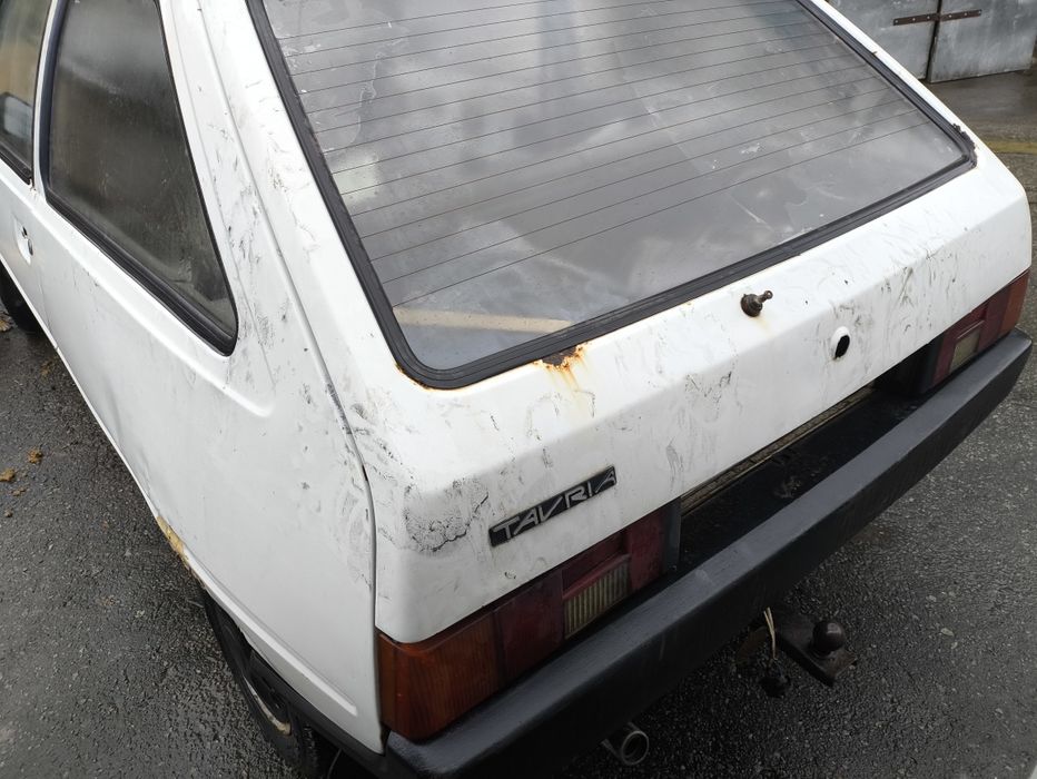 Продам Таврію ціляком або по запчастинах