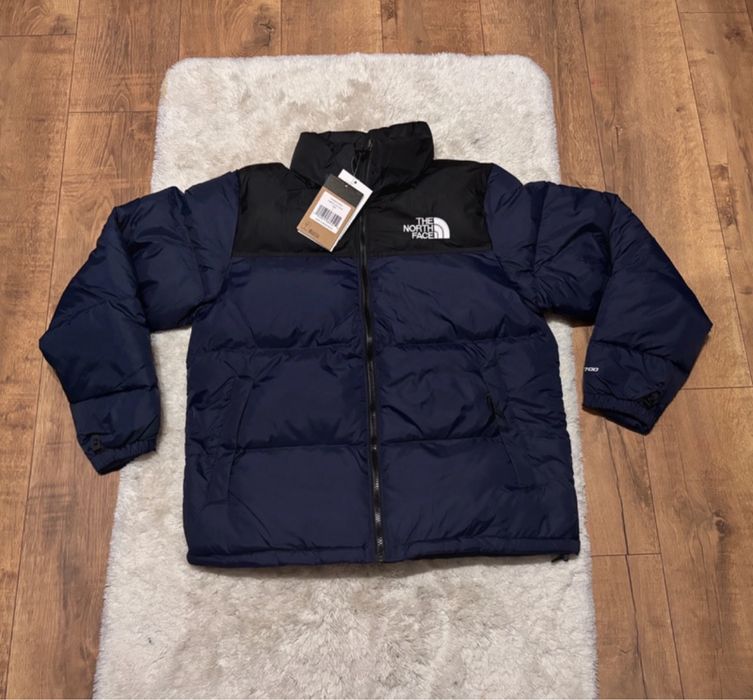 Granatowa kurtka puchowa zimowa The North face 700