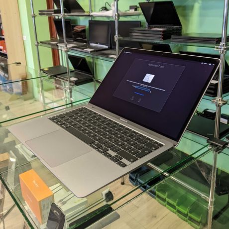 Ноутбук Apple MacBook Air 13" M1 A2337 2020 Робочий iCloud