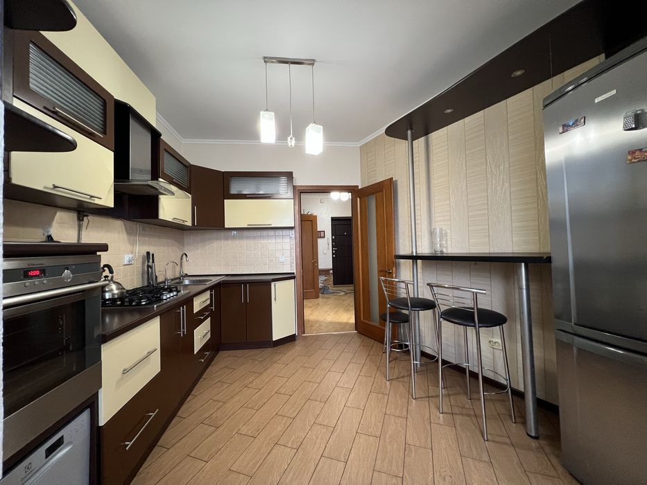 Оренда 3 кім 80м на 6 пов в обжитій новобудові