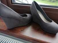 Buty na koturnie nowe szare 37