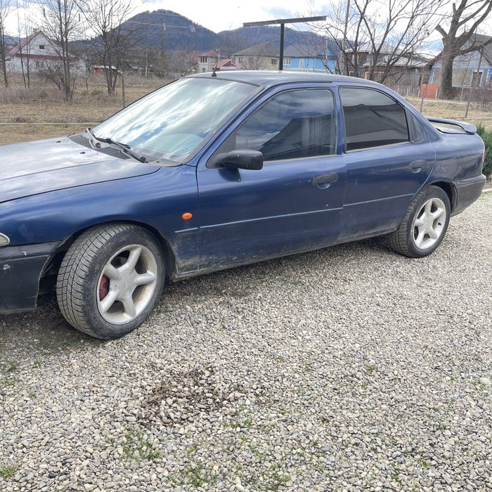 Форд Мондео 1 крило двері