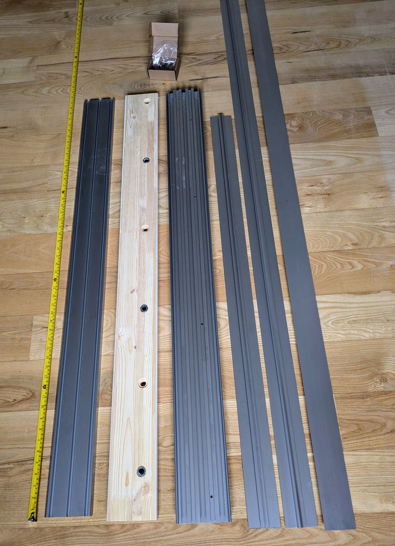Ikea SKYTTA szyna do ramy drzwi przesuwnych 3 tory srebrny aluminium