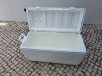 Arca/geleira IGLOO Quick & Cool de 150 litros
