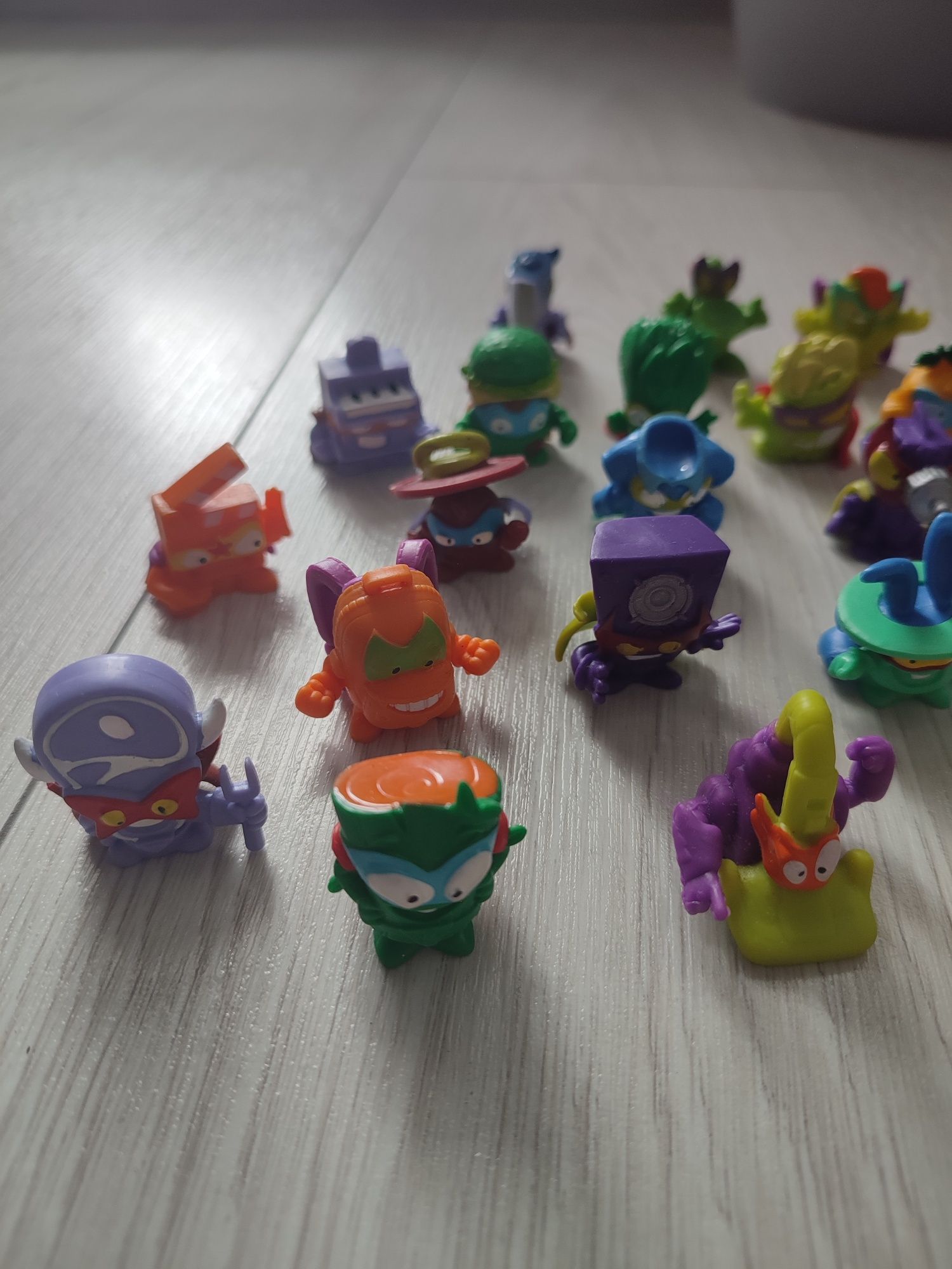 Figurki super zings