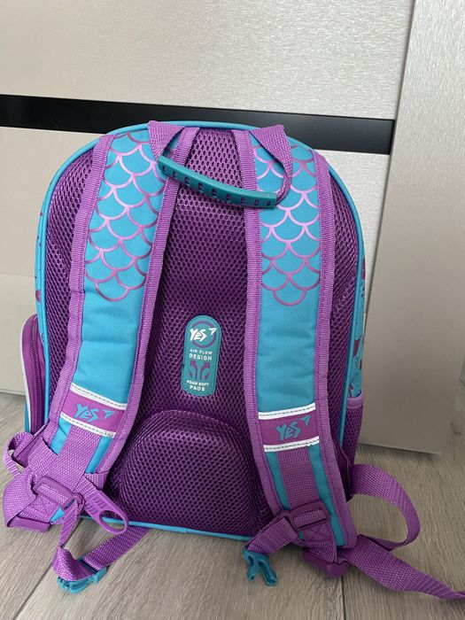 Школьный рюкзак фирма YES