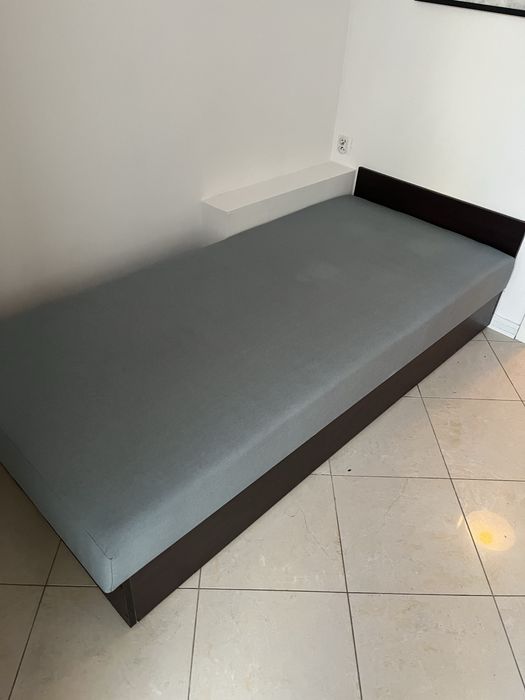 Tapczan 90x190 ze skrzynią na pościel