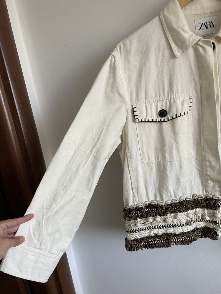 Zara L bawełniana kurtka katana koszulowa boho style etno muszelki