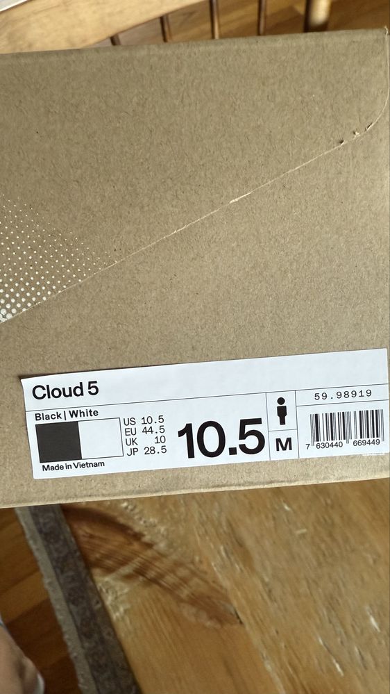 On running - cloud 5 czarno - biale buty sportowe