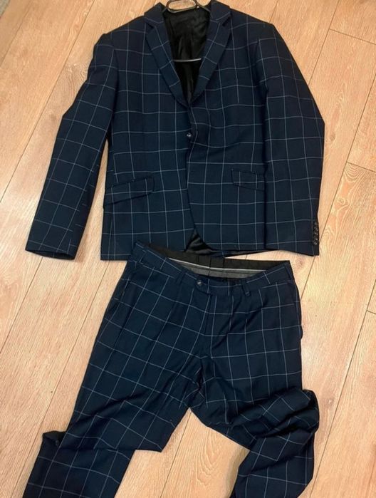 Garnitur męski marki Konik