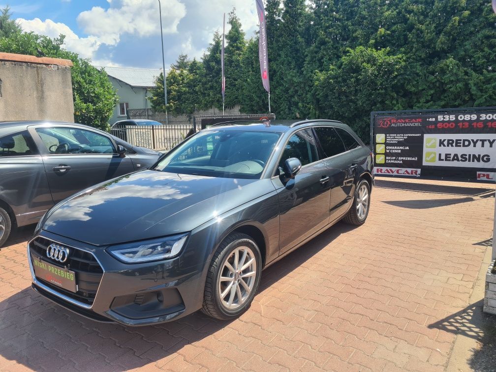 Audi A4 / 2023 / 2.0 150 ps / Benzyna / Niski Przebieg / Automat /