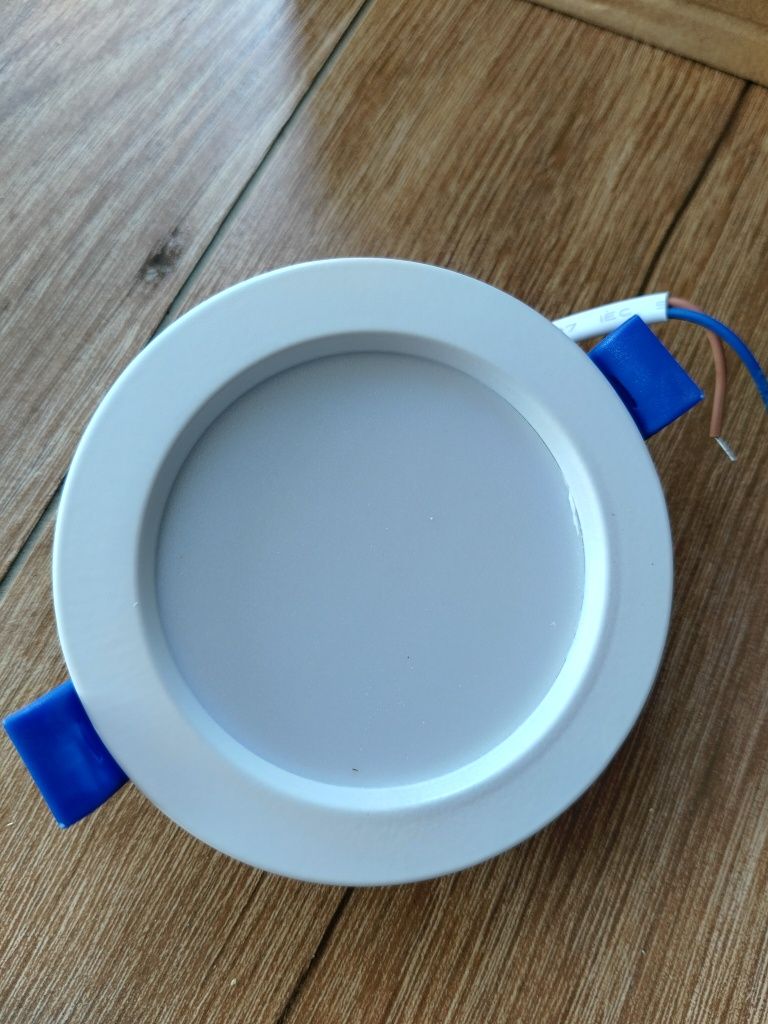 20xOprawa sufitowa LED, wpuszczana, reflektor, spot