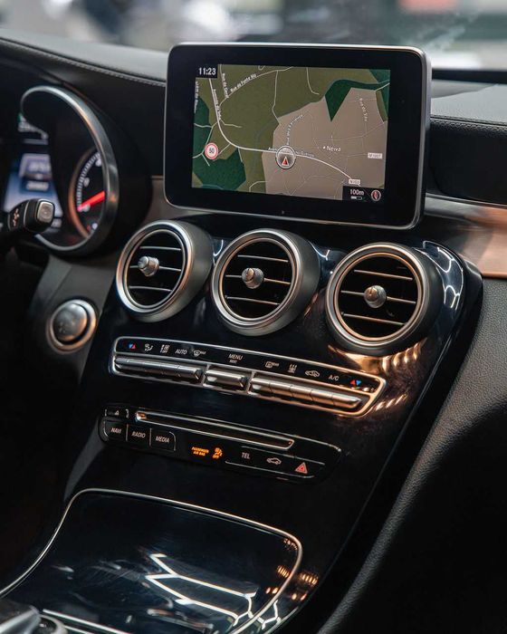 Mercedes-Benz C 300 BlueTEC Hybrid AMG Line