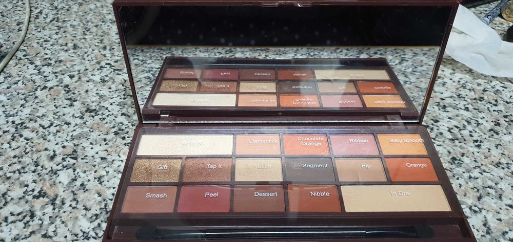 Paleta sombras revolution
