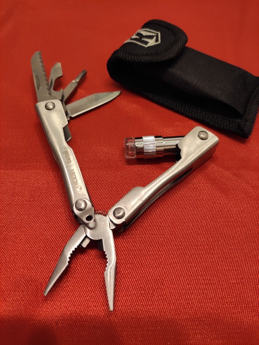 Nóż wielofunkcyjny multitool