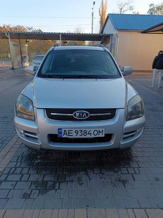 Продам автомобіль Kia Sportage II