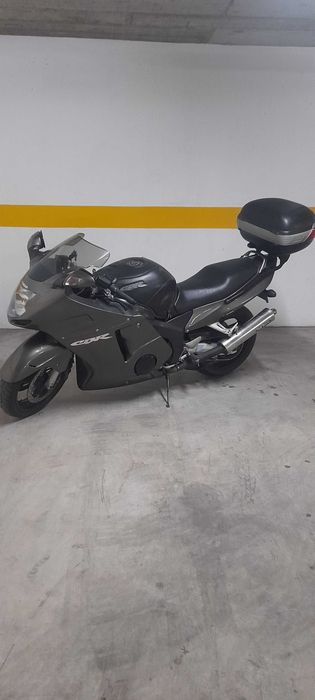 Honda cbr 1100xx cheia de extras