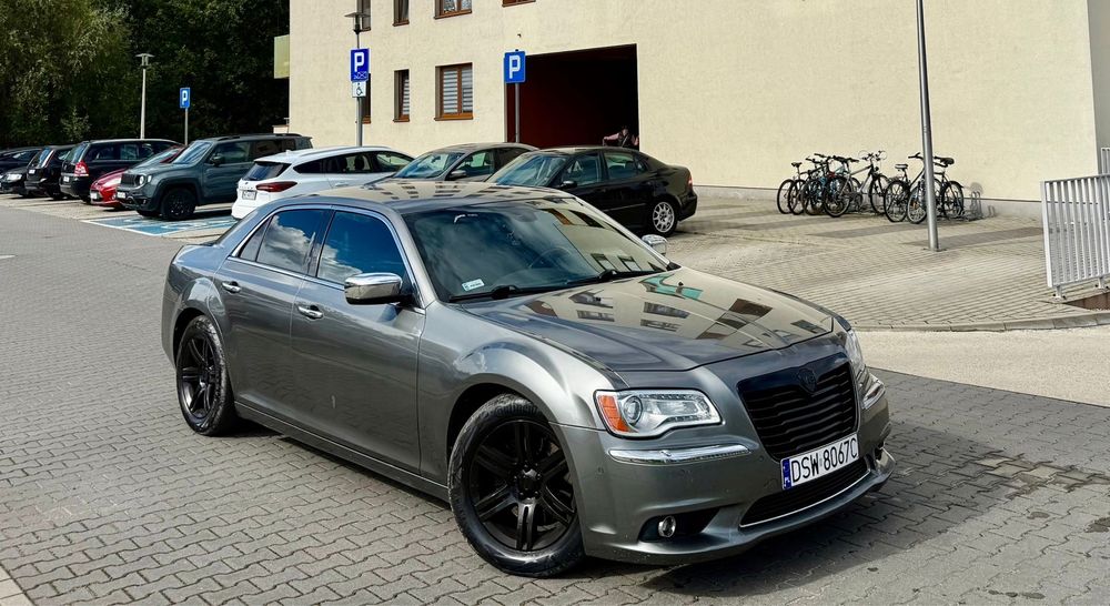 Lancia Thema 3.0 V6 Diesel / Automat / 2012 / Skóry / Hak / Zamiana