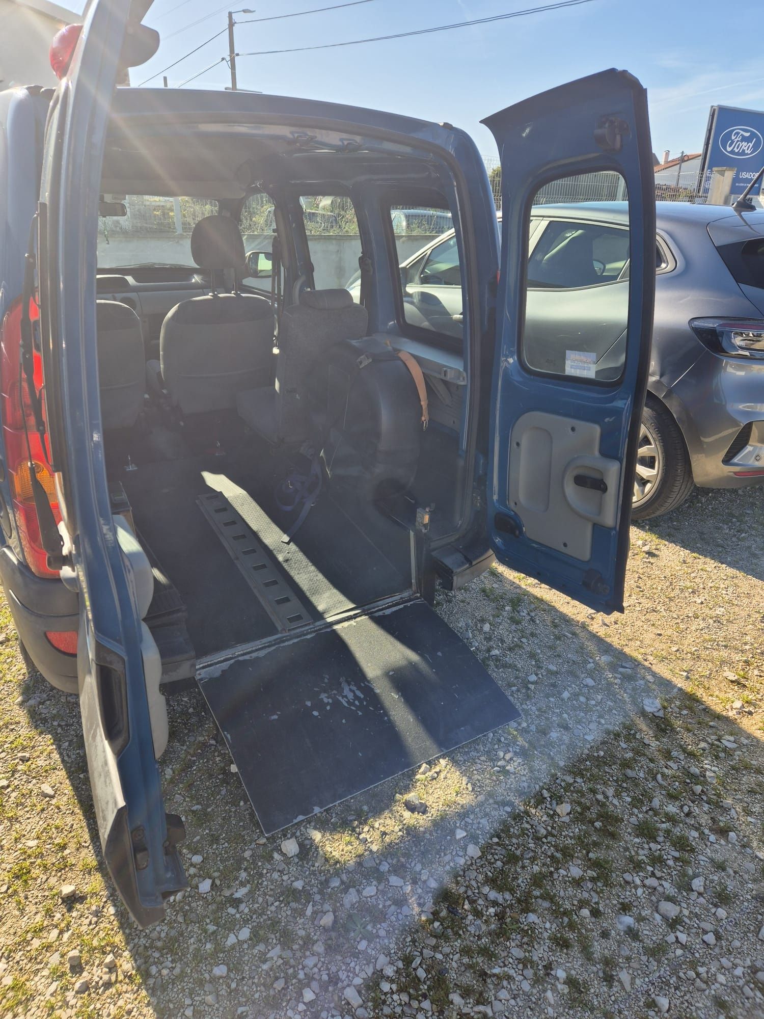 Renault Kangoo Adaptada Mobilidade reduzida