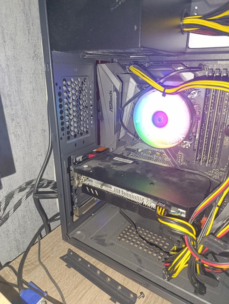 Motherboard Asrock H370 PERFORMANCE + Intel i3 9100f