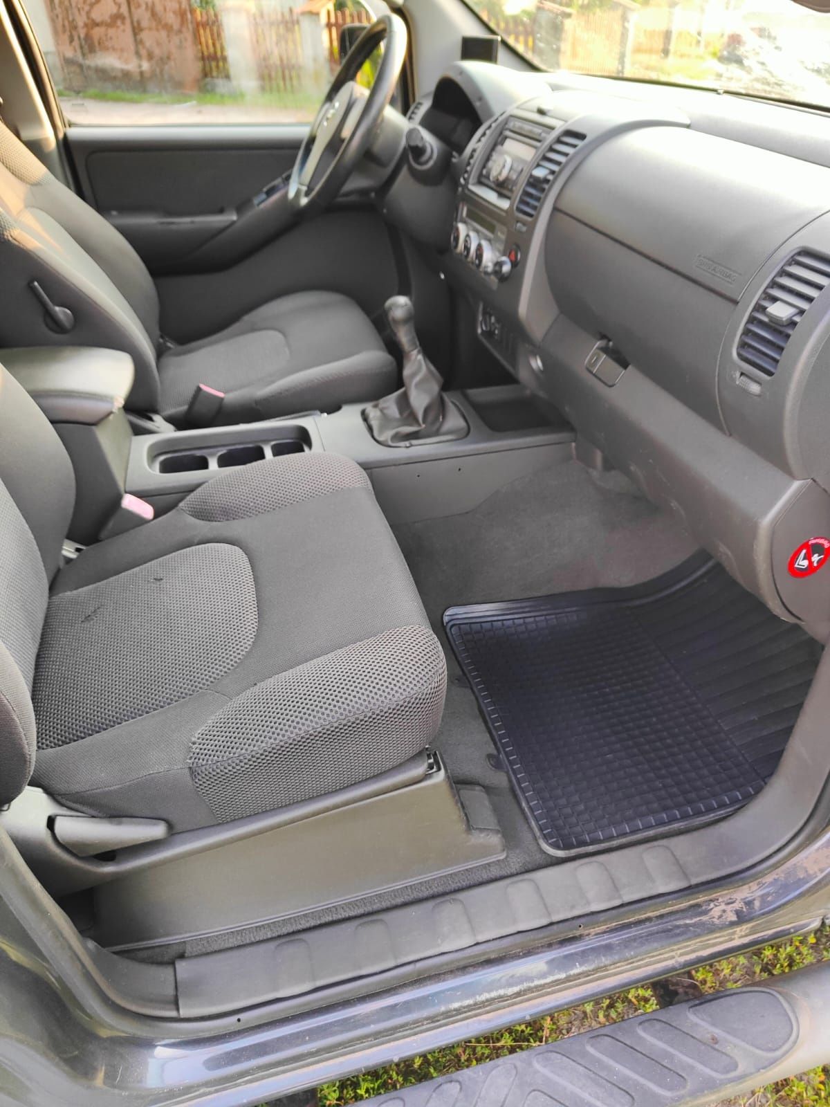 Nissan Navara long