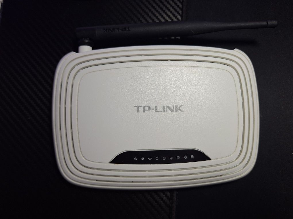 Router TP-LINK TL-WR740N

W zestawie:

router

zasilac