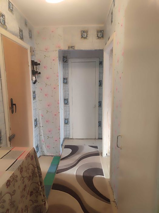 Продам двухкомнатную квартиру на Юбилейной.