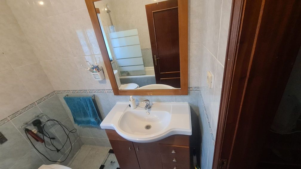 Apartamento T3 situado na Aveleira