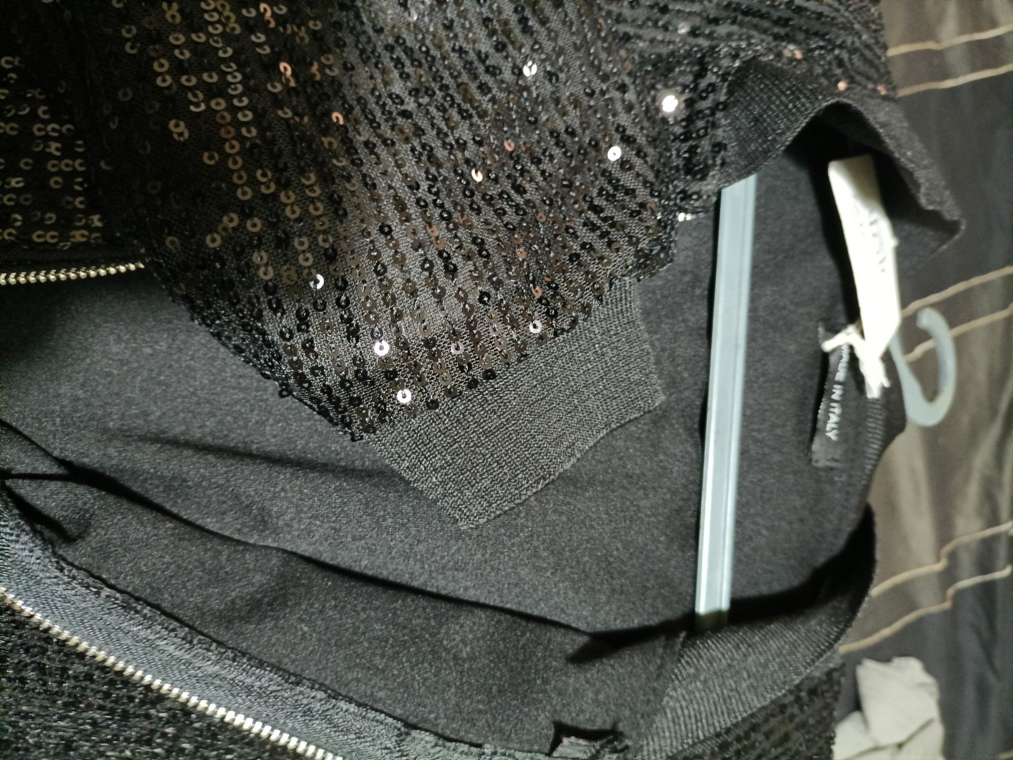 Bomber lentejolas preto