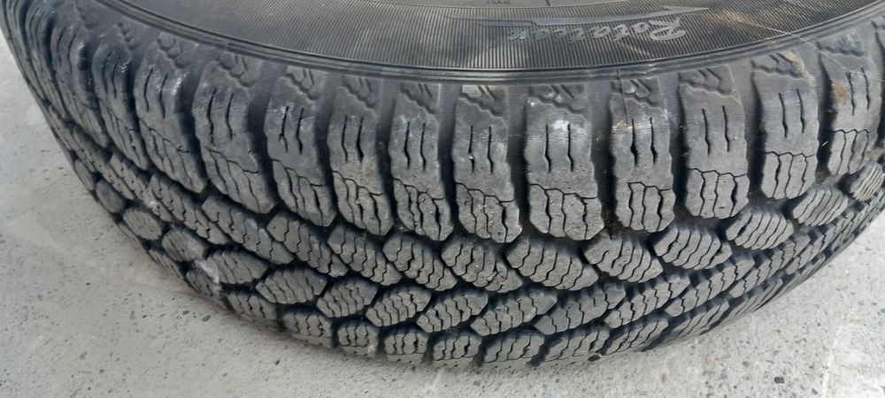 Opony zimowe, sztuk 4 ,całe koła ,185/60R14