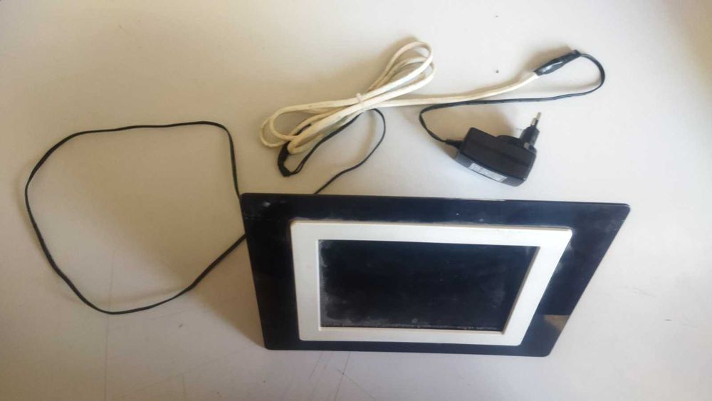 цифровая фоторамка. Sapphire