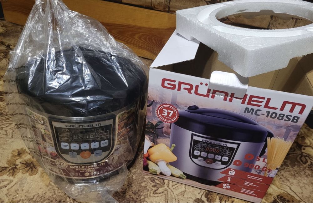 Мультиварка Grünhelm MC -108SB