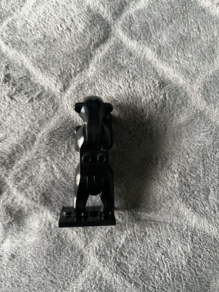 Czarny niedźwiedź lego figurka