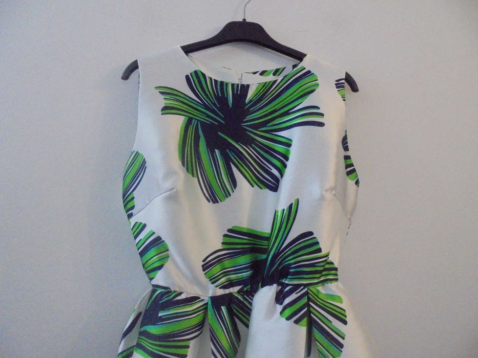 vestido de senhora muito lindo